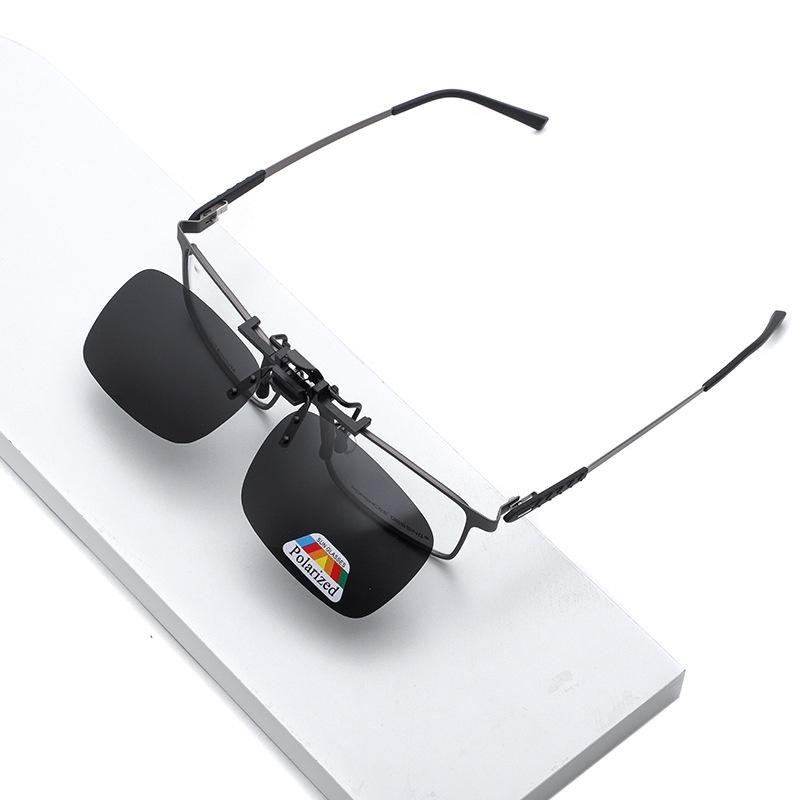 Fishing Eyewear Clip On Style Sunglasses UV400 Polarized Fishing Eyewear Day Time/Night Vision Travel Glasses for Sports Outdoor