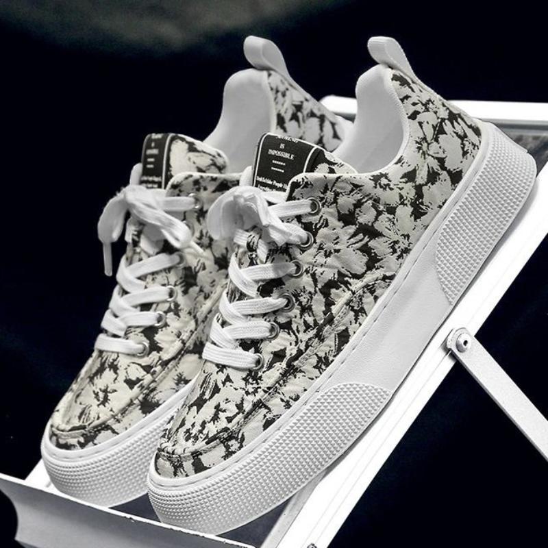 Men Sneakers Designer Shoes Man's Breathable Canvas Casual Shoes Comfortable Trend Board Flat Bottomed Shoes for Men zapatos