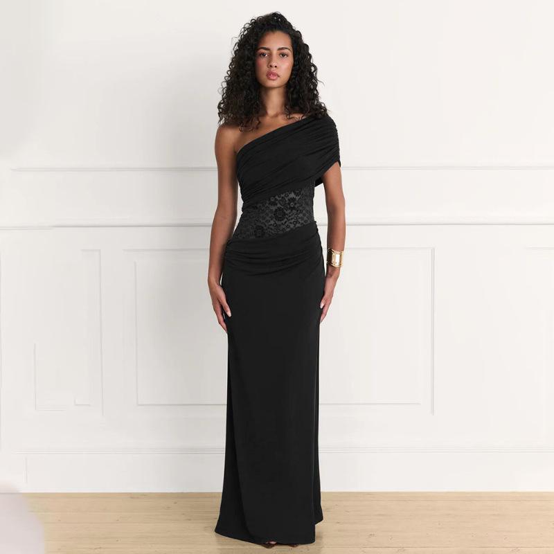 

Autumn new European and American style fashion slanted shoulder lace splicing sexy hip-wrapped pleated hollow dress L темно-коричневого кольору