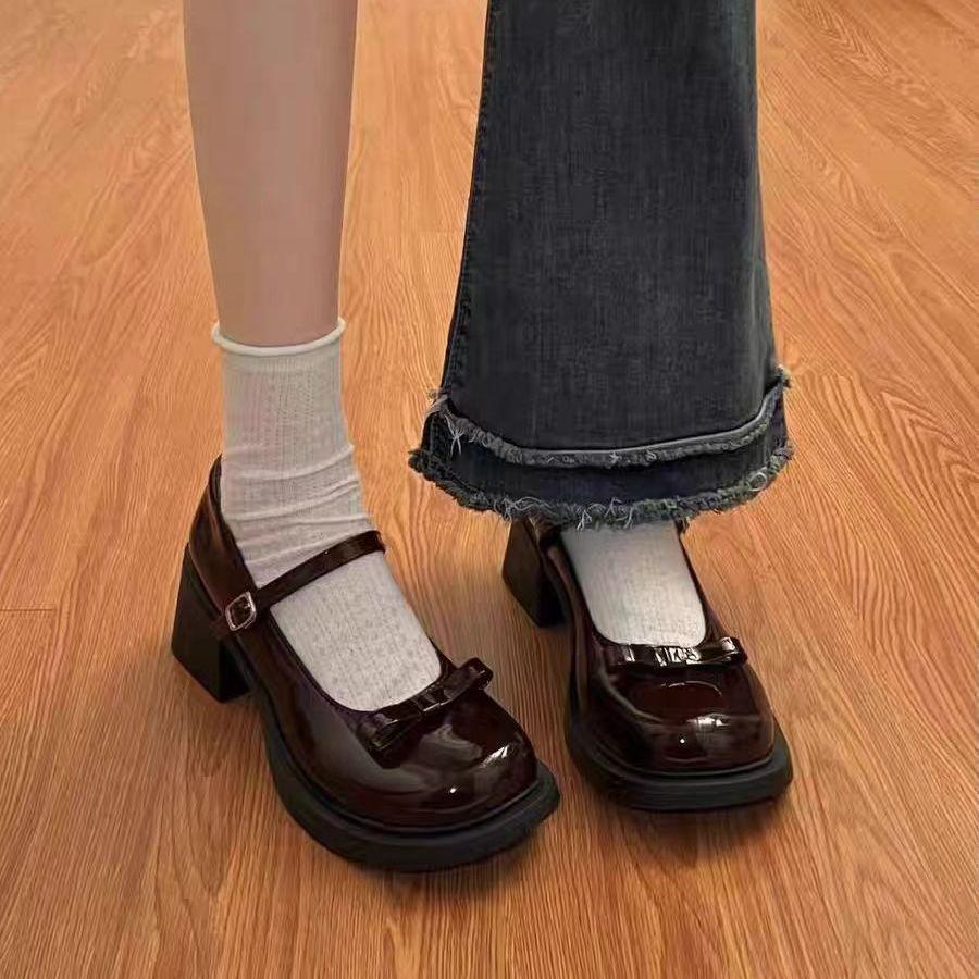 2025 autumn fashion versatile small leather shoes with skirt sweet temperament single shoes French bow Mary Jane shoes women