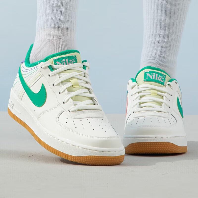 New Nike Air Force 1 Low LV8 3 Heel Stitch Sail Stadium Green GS FJ7540-100