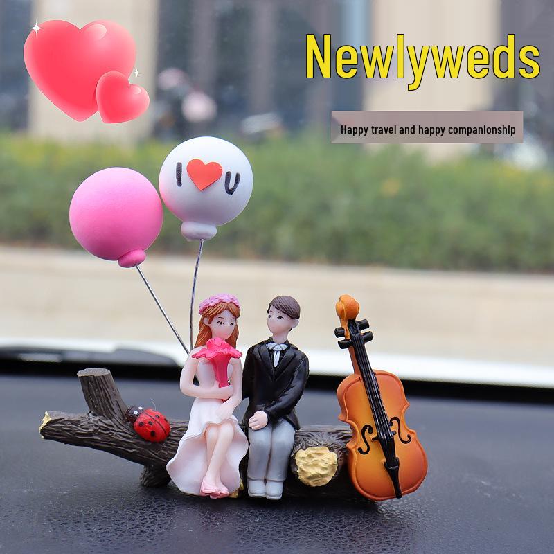 2025 Cute Tree Branch Couple Car Ornament for Center Console with Confession Balloon