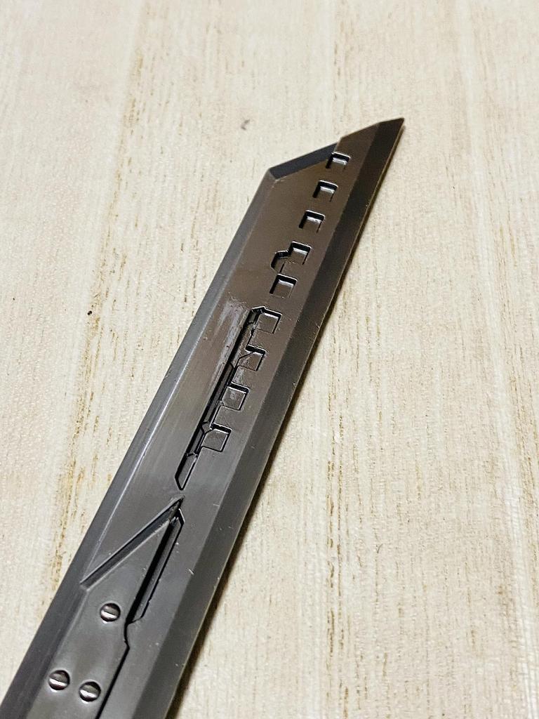 FF Final Fantasy Mini Waffe Schwert Speer Accessoire Schlüsselanhänger Figur Puppe Dekoration Sockel Anime Spiel Legierung Wertschätzung Spielzeug Metall Miniatur Legende