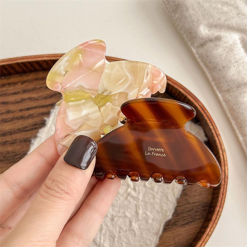 6.5cm Elegant Acetate Hair Claw Medium Size Sweet Hair Clip Crab Shark Clip for Women Hair Accessories Headwear