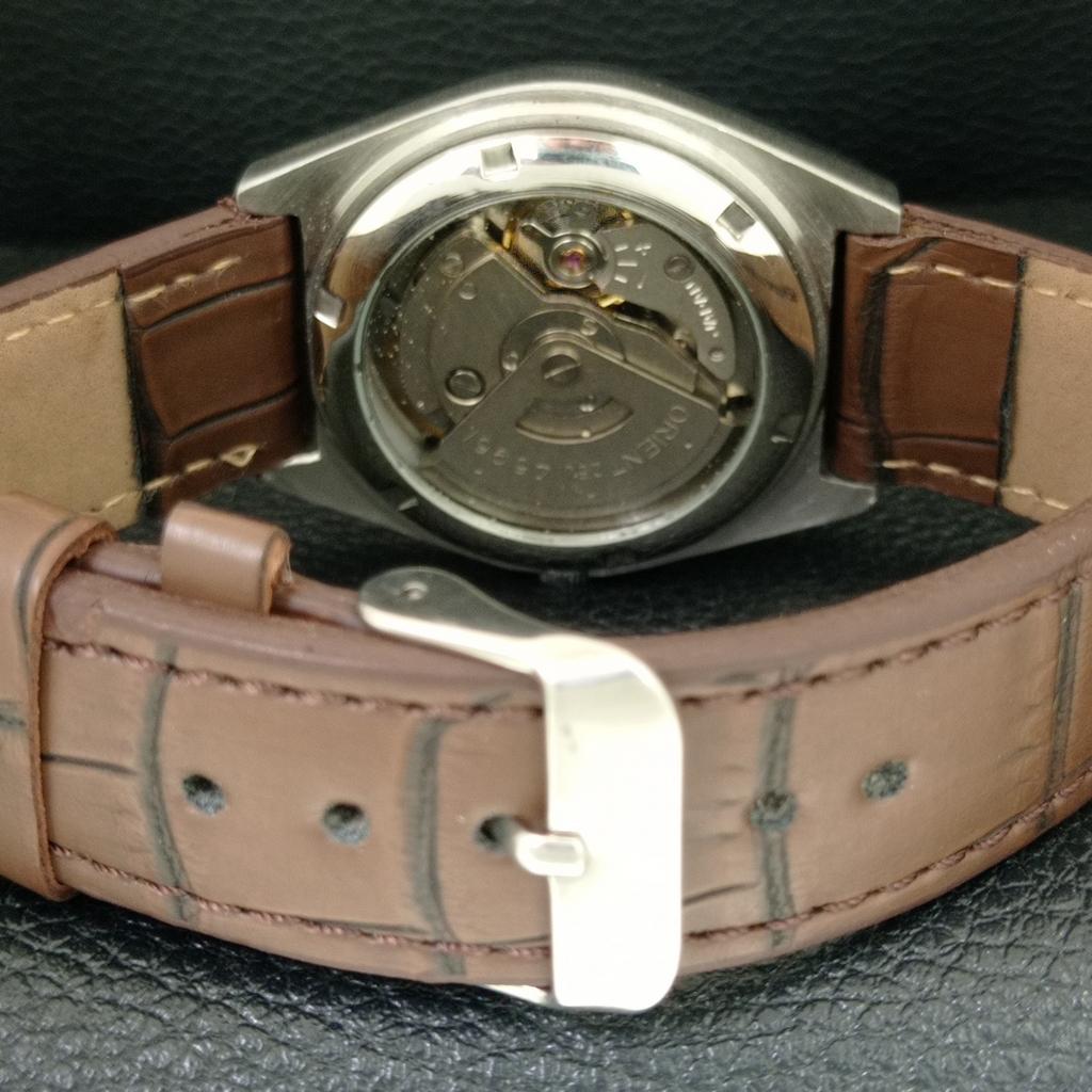 AUTOMATIC 46961 VINTAGE ORIENT CRYSTAL JAPAN MENS GOLDEN DIAL WATCH a707771-1