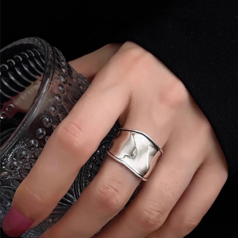 Copper Trendy Retro Ring For Women Featuring Unique Irregular Design Perfect For Styling Chic