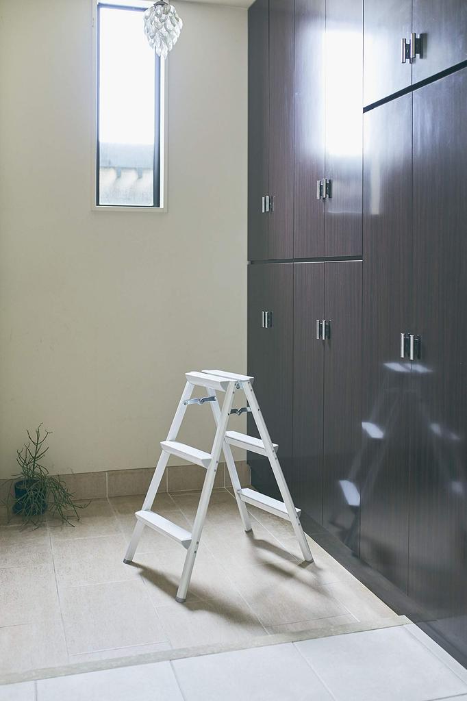 Hasegawa SE-8a(WH) 3-Stufen-Trittleiter, Weiß (79 cm) (17721), Modell 2020