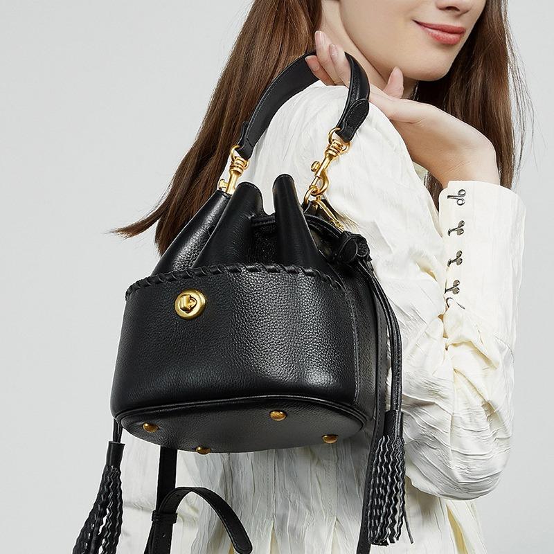 Women's Bag First-layer Cowhide Handbag New Leather Fringed Bag High-end Drawstring Design Shoulder Messenger Bag