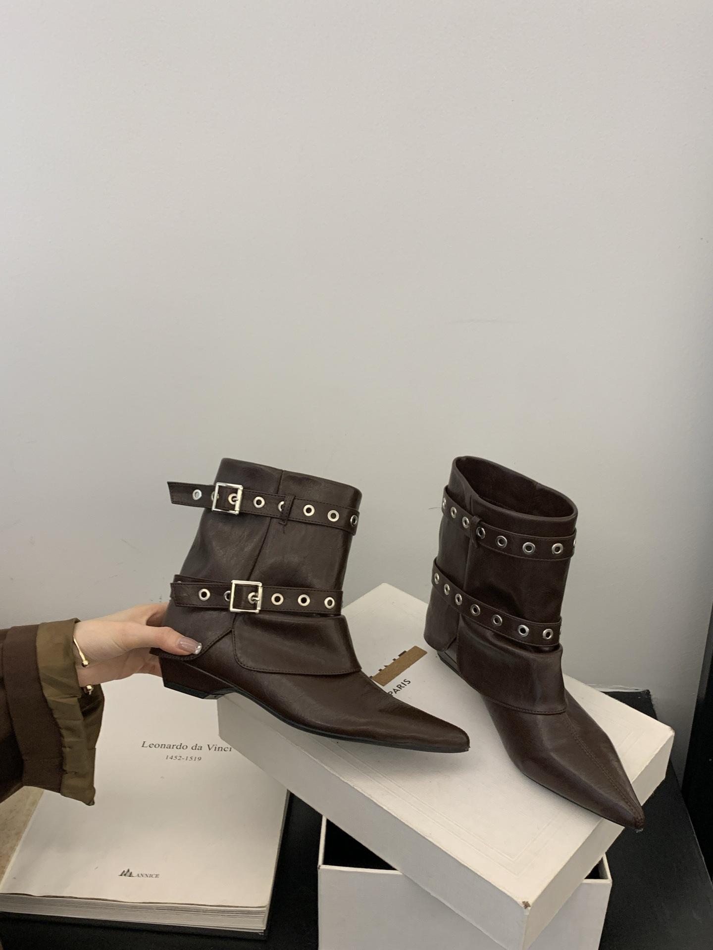 

2025 new retro and thin versatile low-heeled pointed western boots women s suede autumn and winter short boots fashion 39