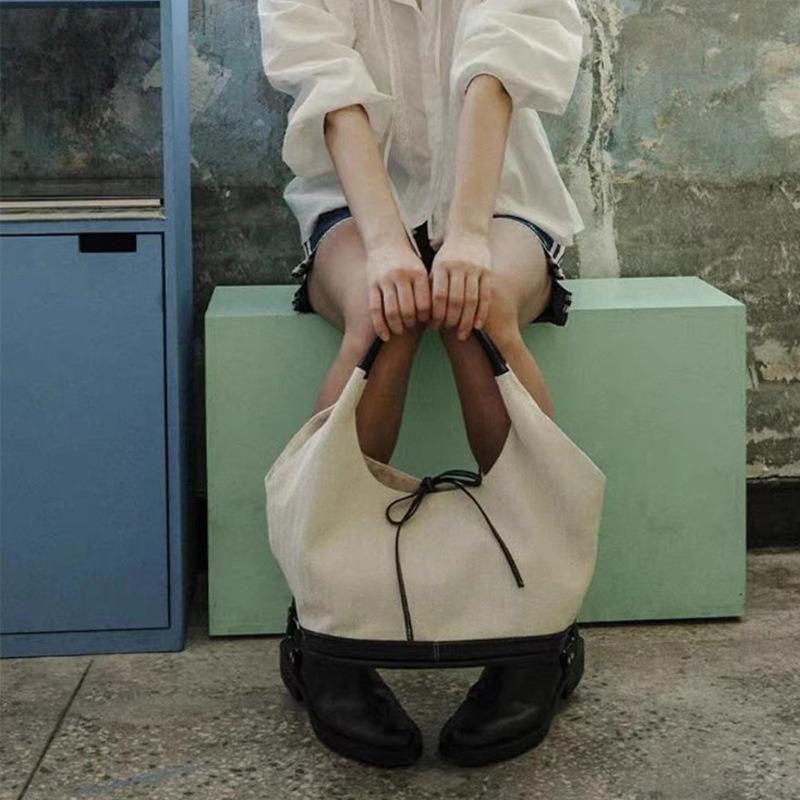 Niche Retro Black and White Splicing Canvas Tote Bag New Large-capacity Versatile Commuter Handheld Shoulder Bag Women