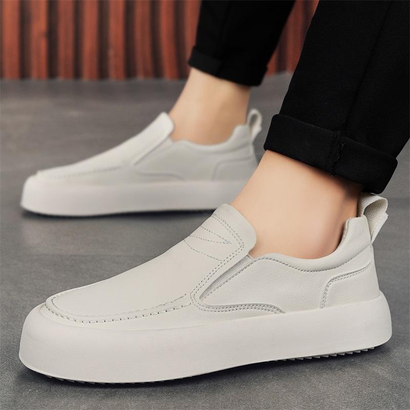 Fashion New High Quality Leather Men's Casual Shoes Breathable Slip On Walking Shoes Comfortable Driving Shoes Moccasins Men Sneakers