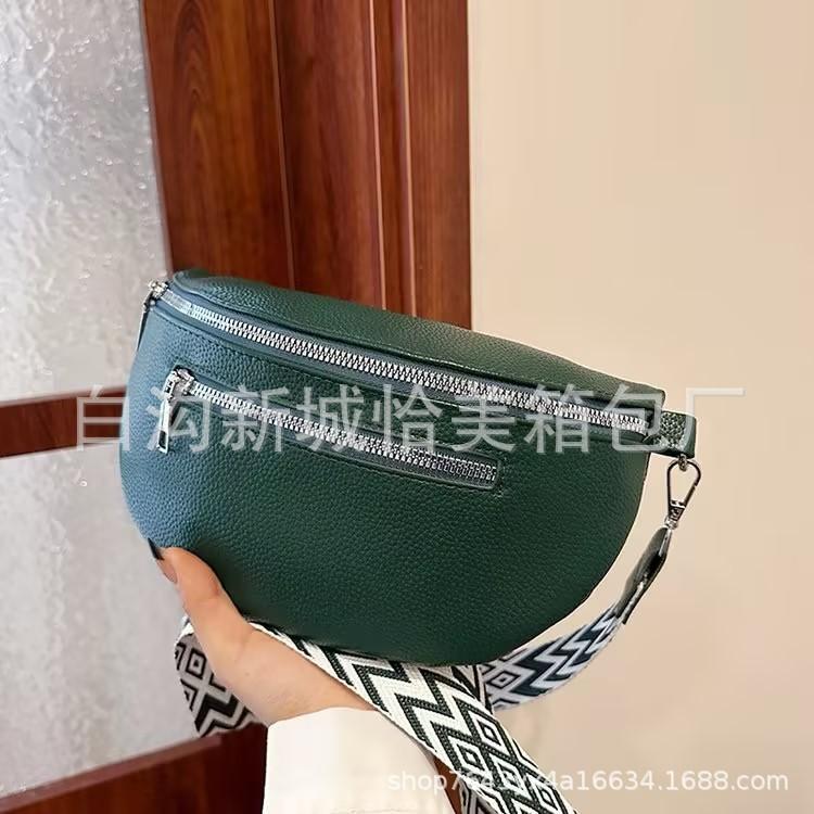 Trendy Fashion Breast Bag Women's New Wide Shoulder Strap Waist Bag Large Capacity Saddle Bag Versatile Messenger Bag