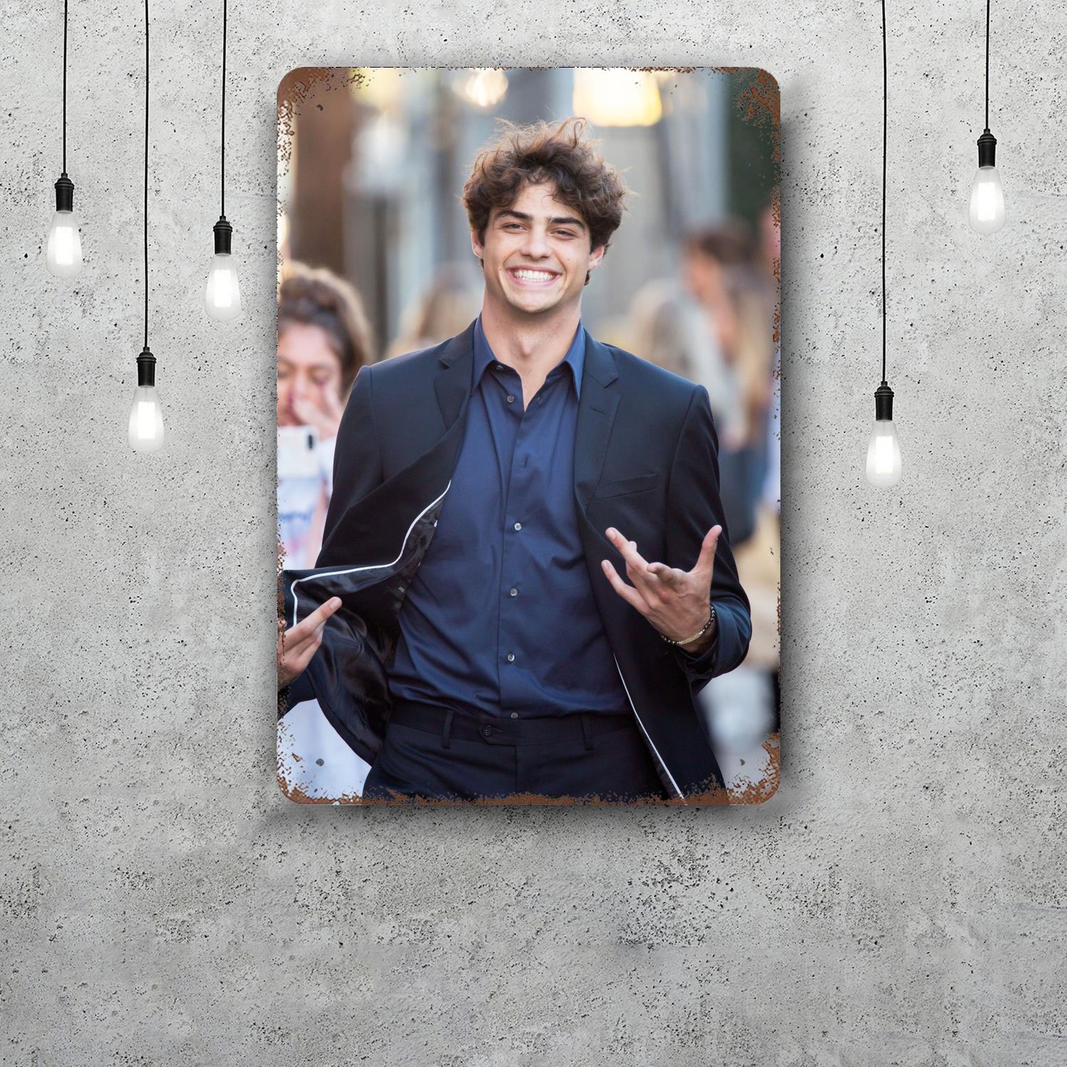 

noah centineo actor Retro Vintage Tin Sign Poster Decorative Plaque Metal Plate Wall Decor 20x30cm（7.8x11.8inch）