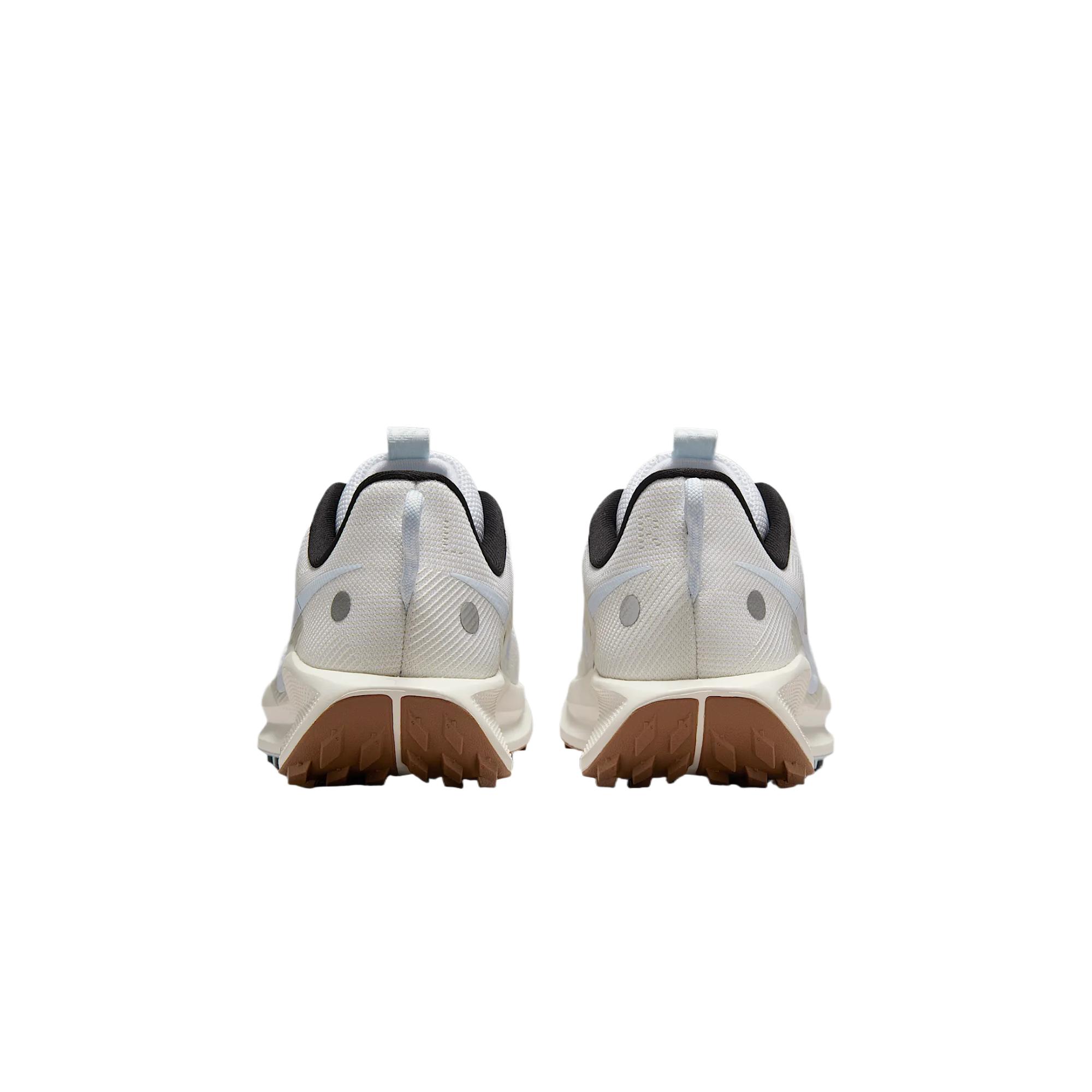 

Новые кроссовки для бега Nike Pegasus Trail 5 с низким верхом женские металлик серебристый DV3865-103 38