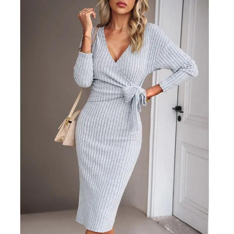 

Элегантное вязаное платье на шнуровке с v-образным вырезом и длинными рукавами, осеннее сексуальное облегающее офисное женское теплое праздничное платье, модная однотонная одежда 30058 M серый