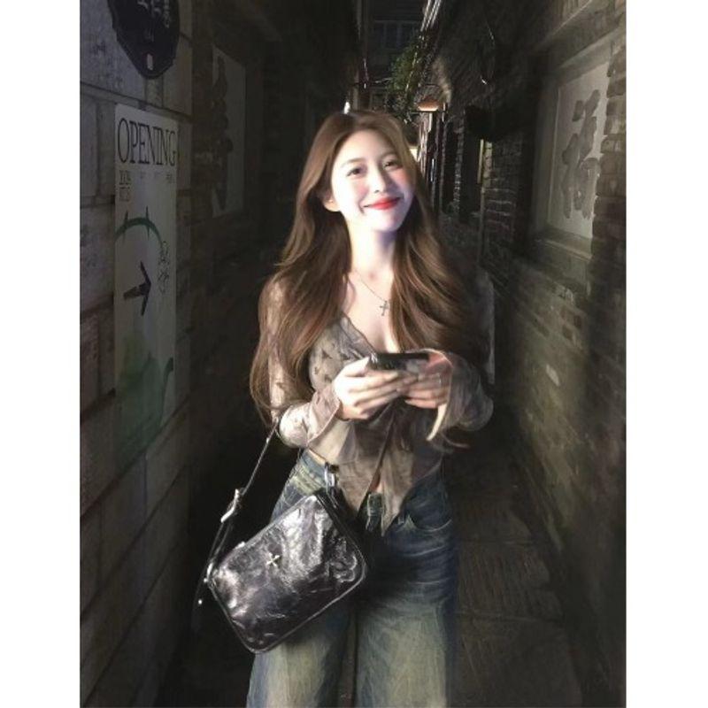 

Kumikumi Sexy Suit Kinked Long Sleeves V Neck T-shirt Women Autumn Retro Worn Looking Washed-out Denim Top One size