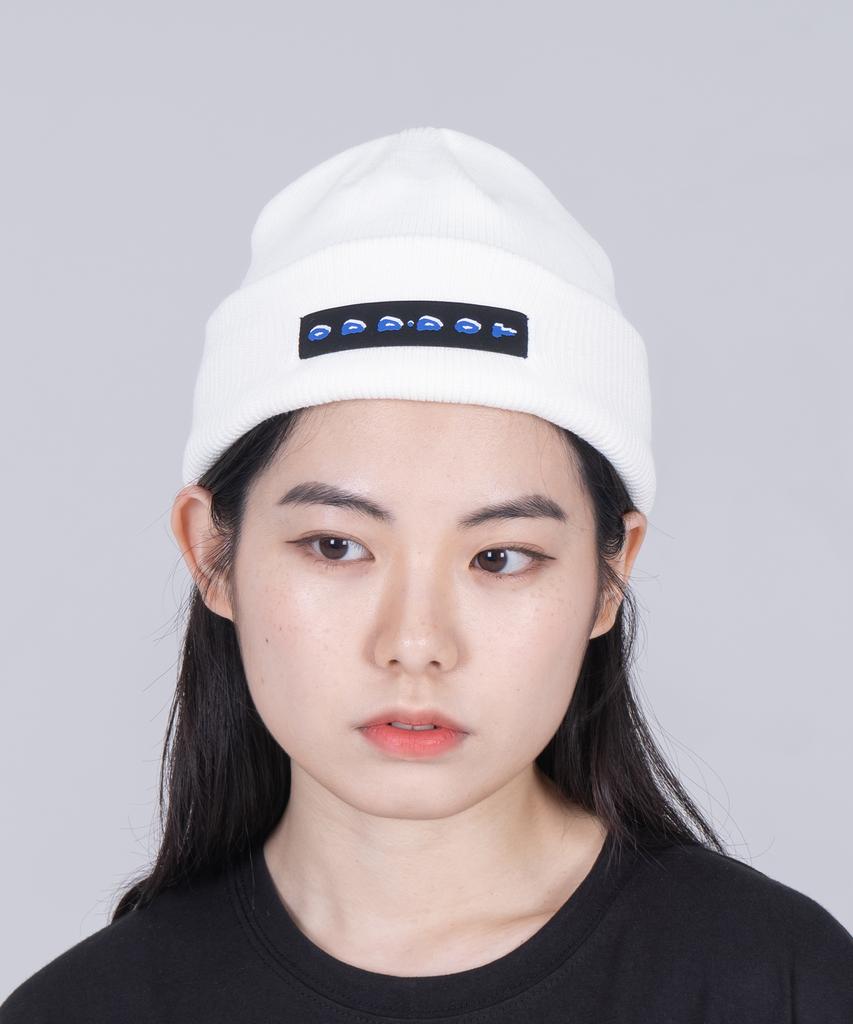 ODD DOT Horizontal Label Point Beanie_Black