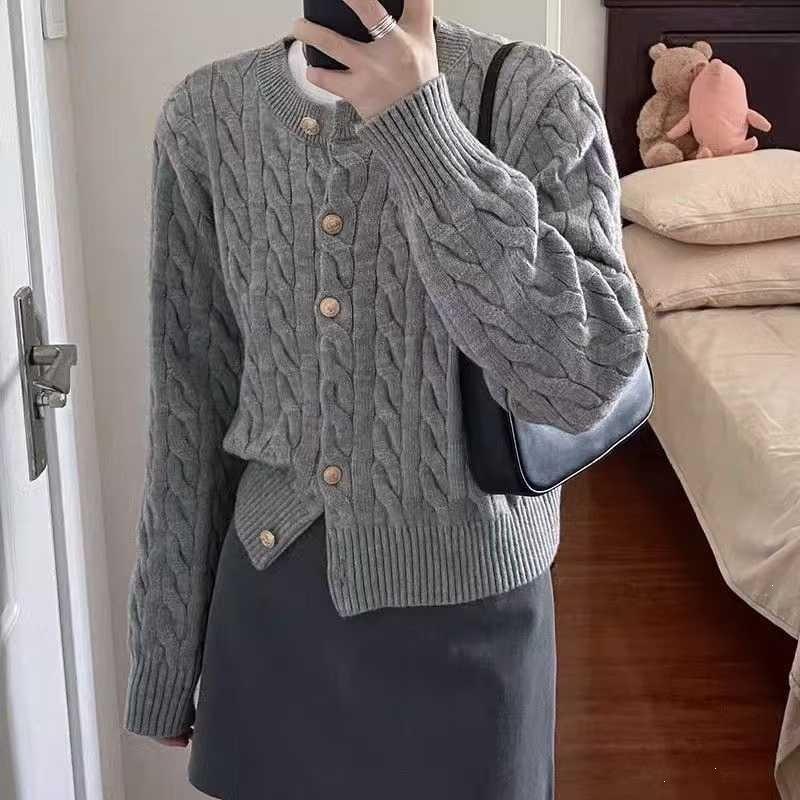 Korean-Style Braided Button Gray Knit Cardigan: Women's Versatile Casual Sweater