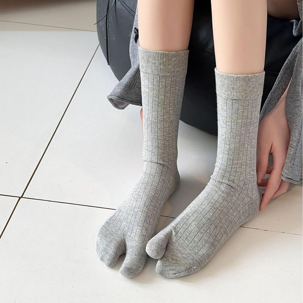 Japanese Stripe Wide Tabi Socks: Minimalist Split-Toe Cotton for Spring/Summer