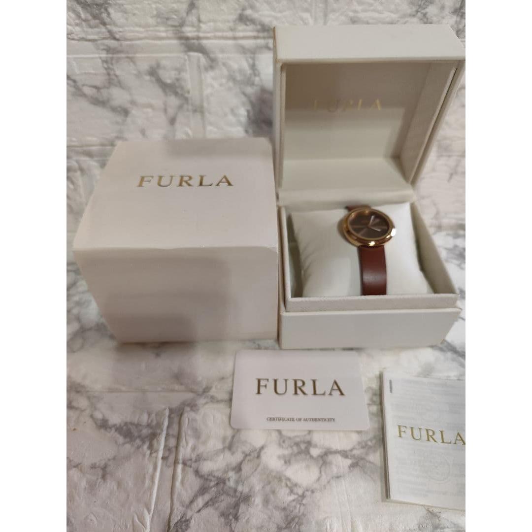 Used FURLA watch R4251103502 Out of battery, box included, warranty included