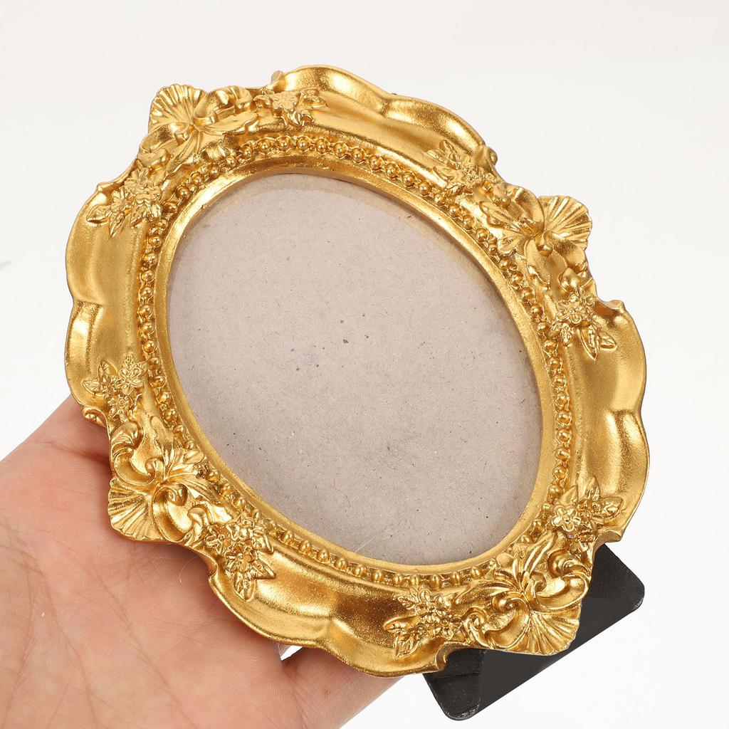 Mini Photo Frame Golden Vintage Resin Picture Frame Small Photography Frame Prop Oval Carved Vertical Photo Frame