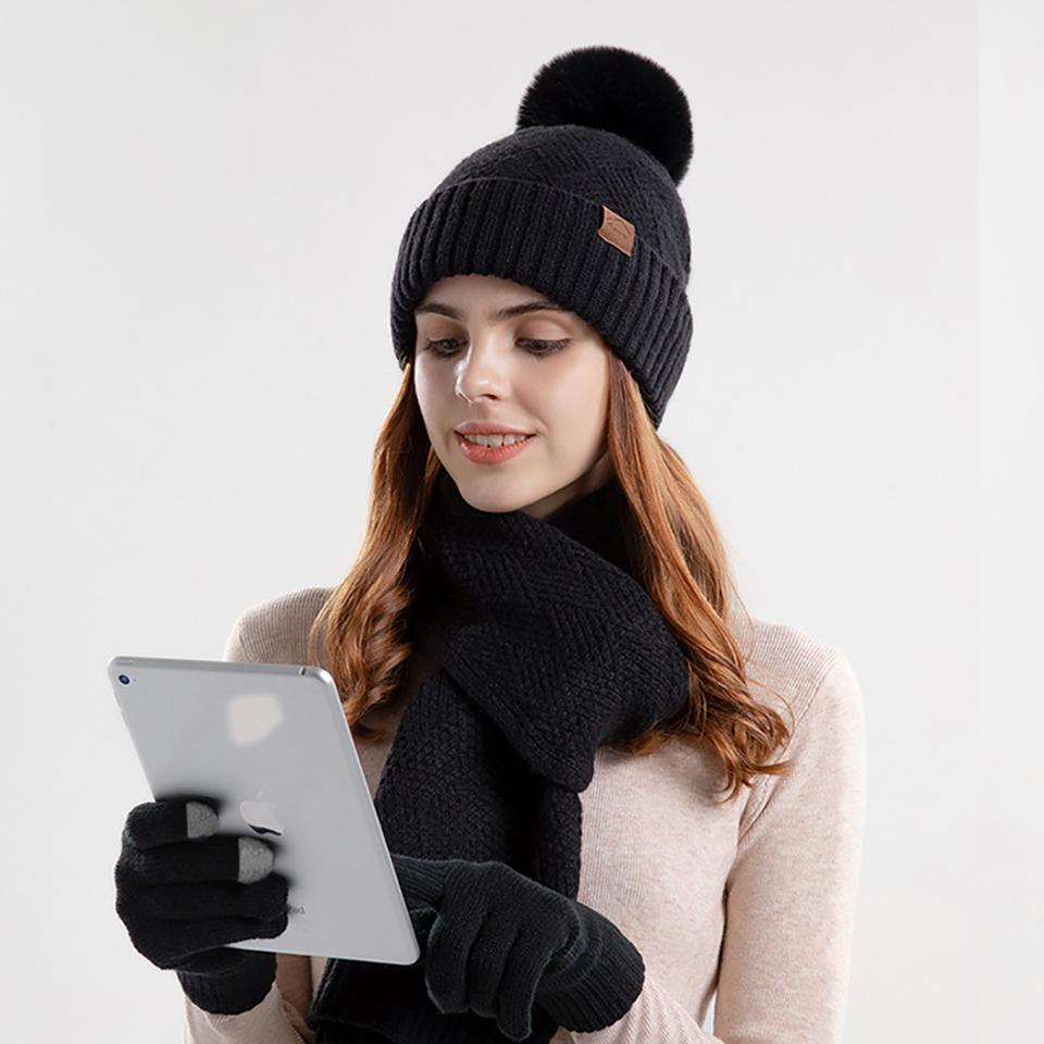 

Loogdeel Winter Women 3PCS Set Warm Beanie Scarf Touchscreen Gloves Ear Protection Headband Cold Proof чорний