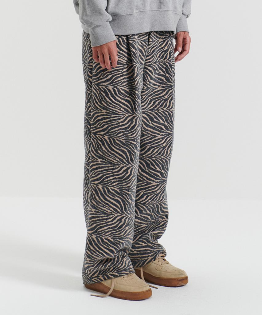 Ssoji Zebra Pattern Set-Up Pants_Khaki