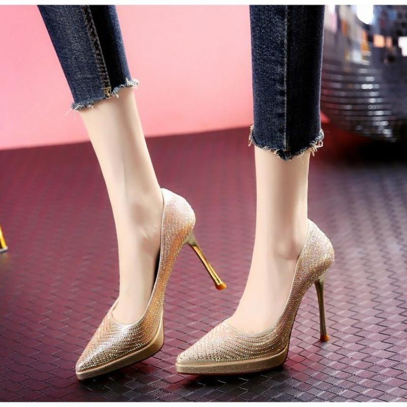 

Fashion Summer New Sexy Sequin Pointed Toe High Heels Women s Waterproof Bench Cover Feet Stiletto Heel Plus Size Single Shoes 34 шампанского