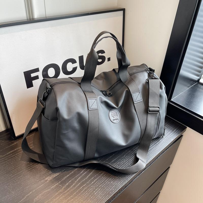 New short-distance travel bag men's large-capacity independent shoe compartment sports fitness bag messenger storage bag yoga bag