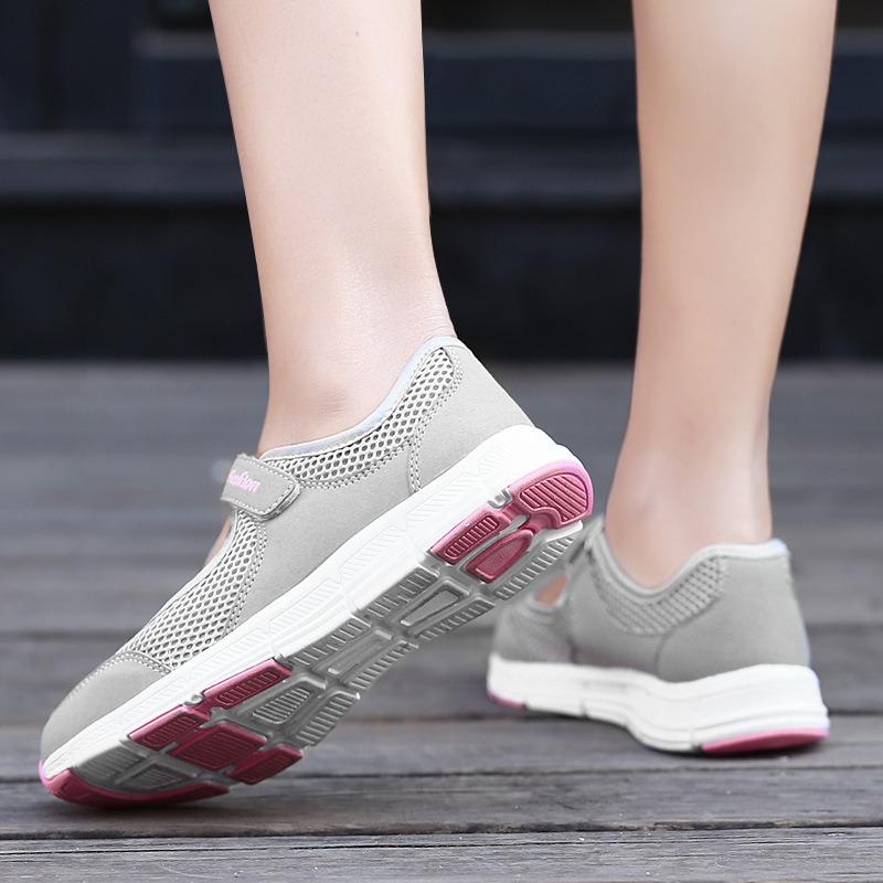 New Autumn Trendy and Fashionable Mom Casual Shoes, Large-sized Breathable and Lightweight Solid Color Mesh Shoes for Women