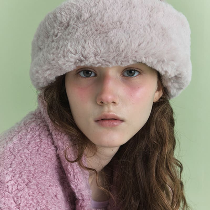 

poesiedame FUR TOQUE HAT IN SUEDE PINK single type