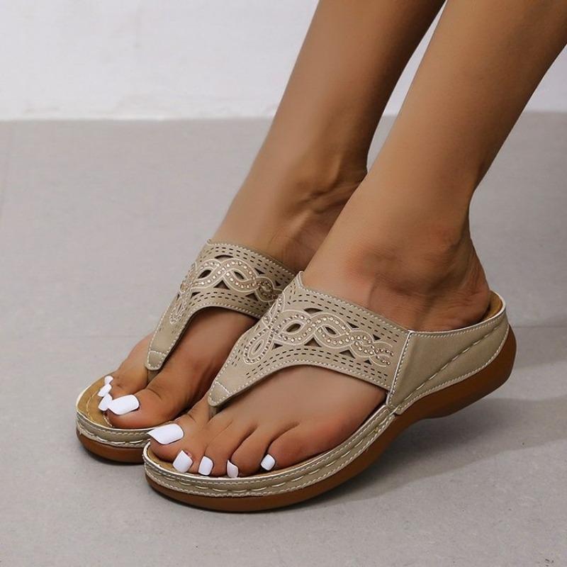 Summer large size hollow rhinestone thick bottom toe cool slippers women