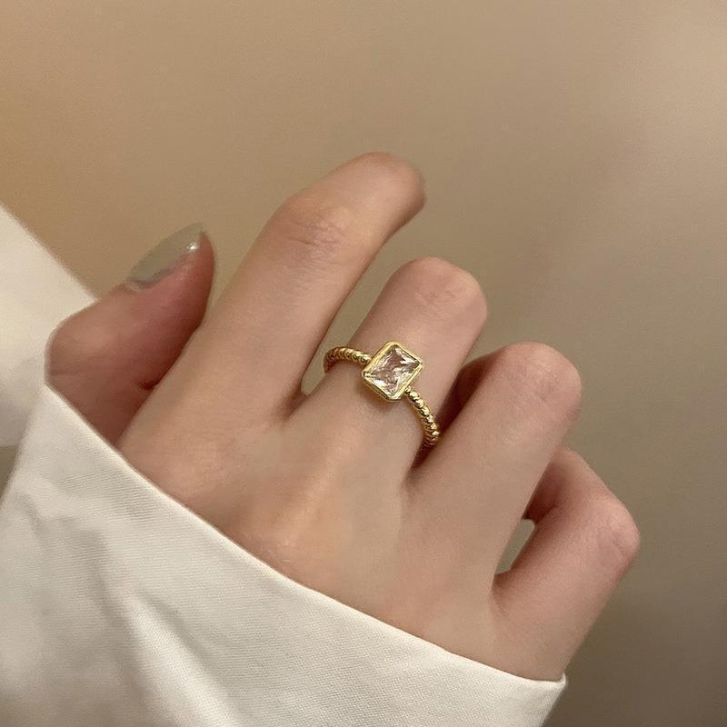 Square Zirconia Elegant Ring Set For Women With Unique Geometric Design For Lovers Fashion