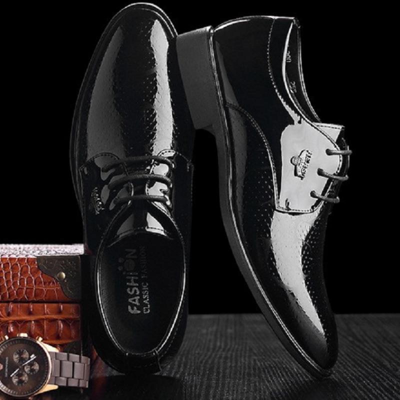 Nejnovější italské oxfordky pro muže Luxusní lakované svatební boty Špičaté společenské boty Klasické derby Nadměrná velikost 38-44