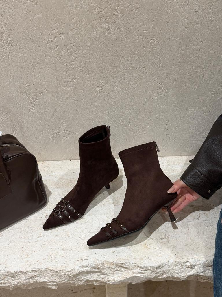 Pointed thin heel short boots women's suede rivets decorative temperament thin thin boots autumn and winter women's boots
