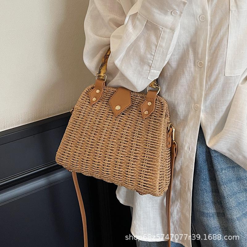 Popular Popular Niche Design Straw Woven Bag New Women's Bag Popular Versatile Messenger Bag Handbag Woven Leisure Bag