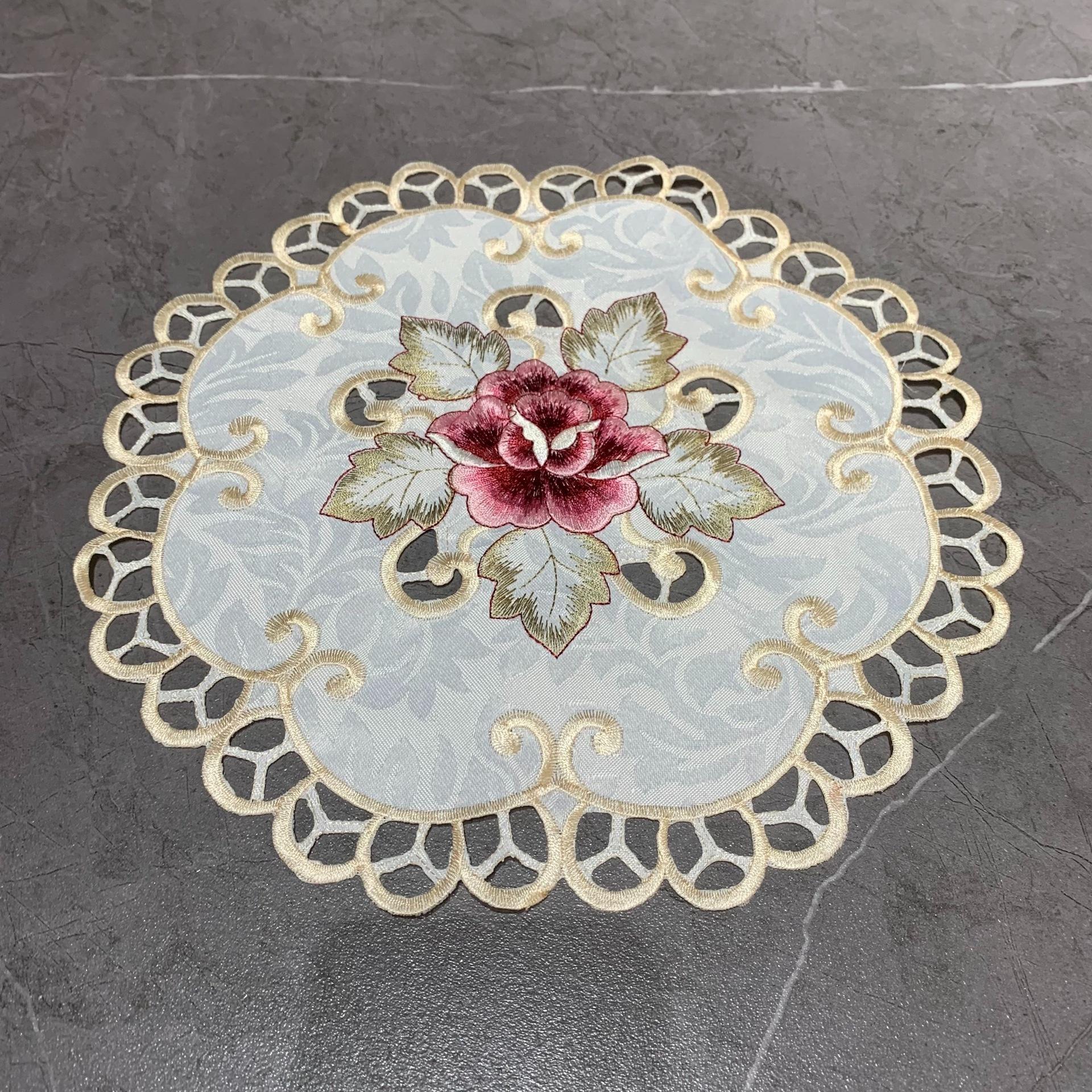 

1 шт. Круглая вышитая цветочная подставка под тарелки для обеденного стола, домашняя вечеринка, свадьба, вышитая скатерть в деревенском стиле белый