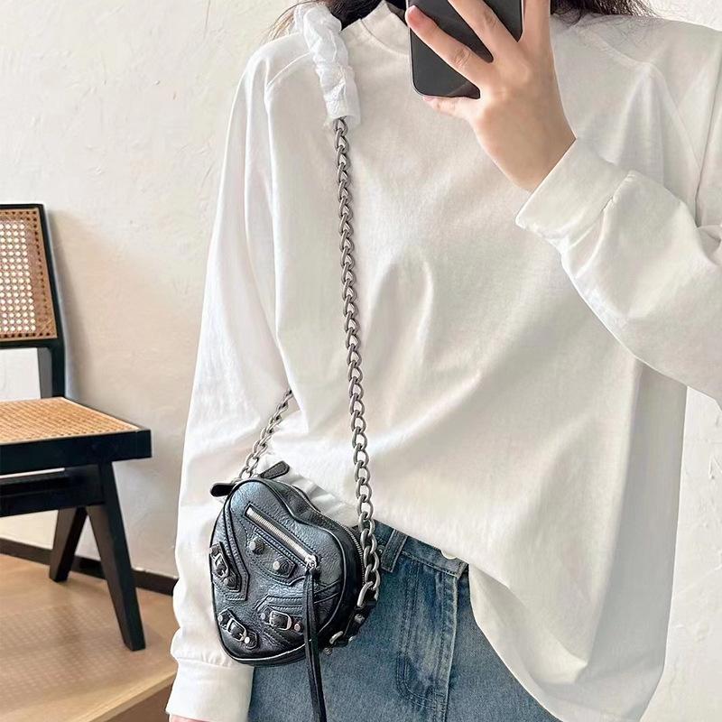 Mini Love Bag Sweet Cool Spicy Girl Style Rivet Locomotive Bag Women's Genuine Leather Diagonal Straddle Chain Bag