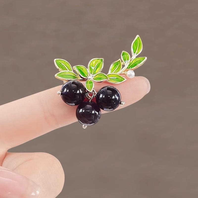 Luxury Blueberry Brooch for Women - Spring Style Green Pin for Coats and Mori Style Outfits