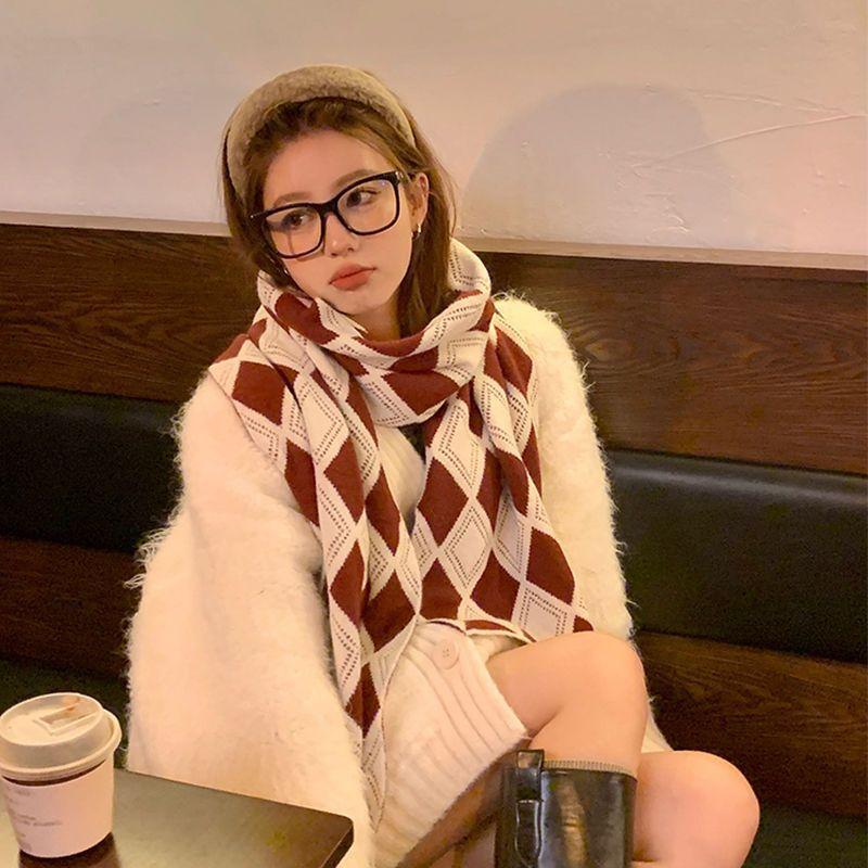 Korean Version of Arctic Velvet Rhombus Plaid Scarf for Women Winter Literary Retro Knitted Wool Shawl Warm Student Scarf