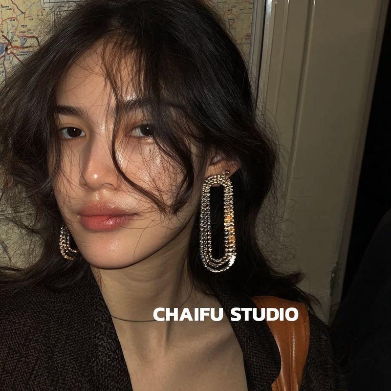 

Chai Fu Studio/E641 European and American Gorgeous Old Money Style Full of Crystals Ear Studs Multi-Layer Chain U-Shaped Dinner Earrings Golden Pair