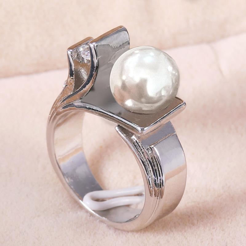 Huitan Unique Design Women Imitation Pearl Ring Gorgeous Wedding Party Luxury Accessories with Shiny CZ Lady Delicate Jewelry