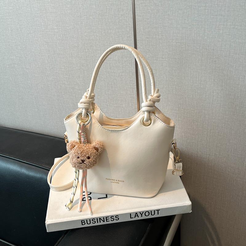 Popular Texture Portable Bucket Tote Bag New Spring and Summer Fashion Versatile Commuter Shoulder Messenger Bag