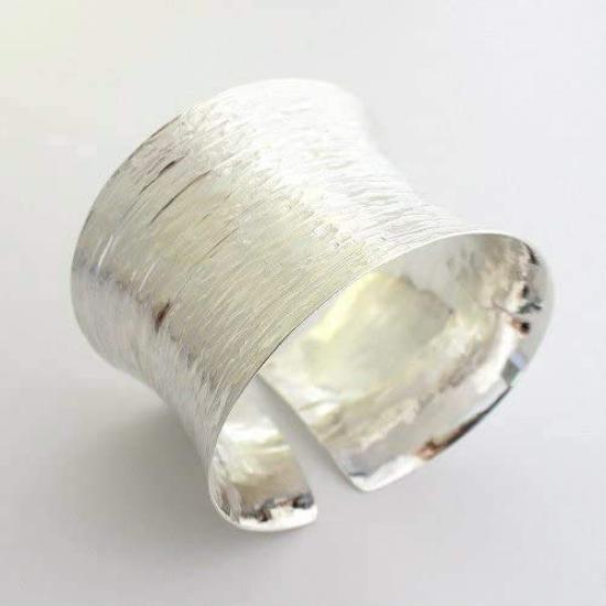Carmelo World Accessories Karen Silver Bangle for Women
