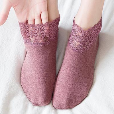 Women Winter Ankle Socks Thermal Socks with Lace Cuffs Warm Socks with Anti-Slip Sole for Daily Wear Street Dates