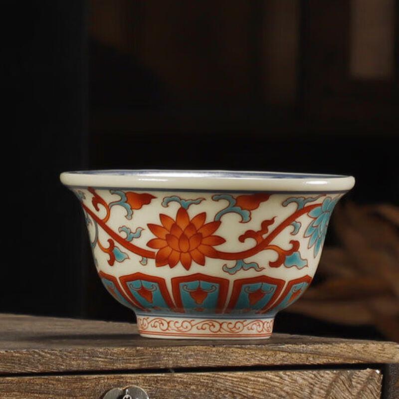 Deouxingguang Ceramic Gongfu Tea Cup - Intertwined Lotus