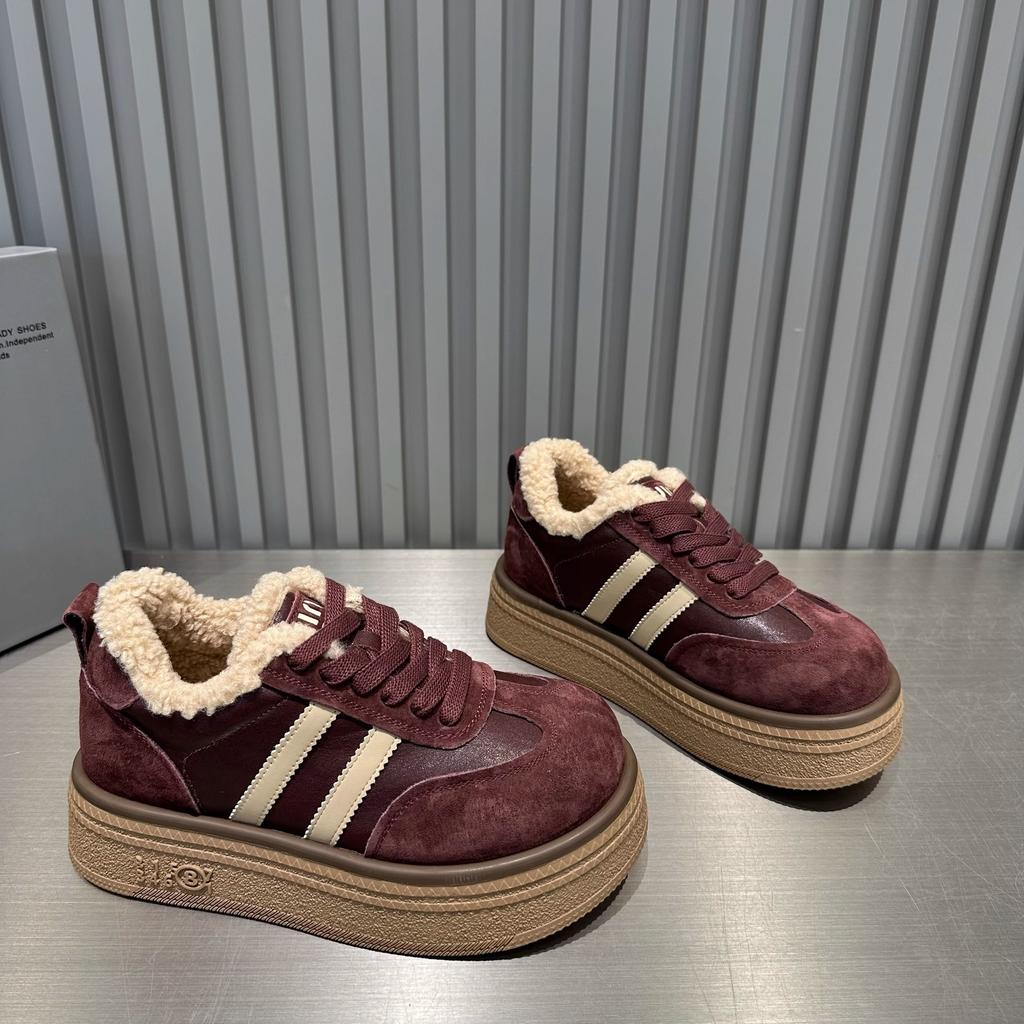 Korean version of matte leather retro moral training shoes women's 2025 winter velvet warm thick-soled fluffy shoes sports and leisure board shoes
