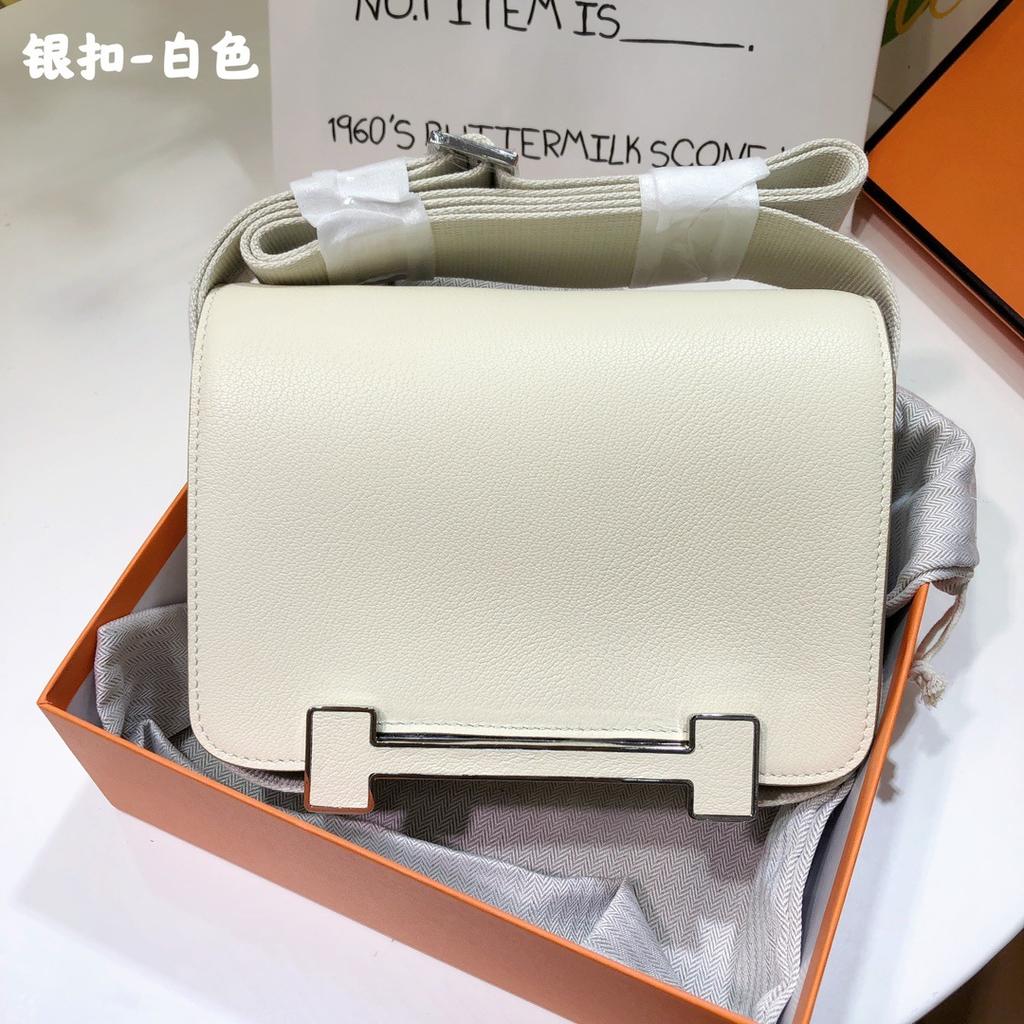 2025 New wide strap geta clog bag leather women's bag commuting versatile one-shoulder crossbody stewardess bag small square bag