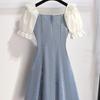 Damen One-Shoulder Puffärmel Denim Patchwork A-Linien Kleid - Sommer 2026 Taillenbetonend Schlanker Stil