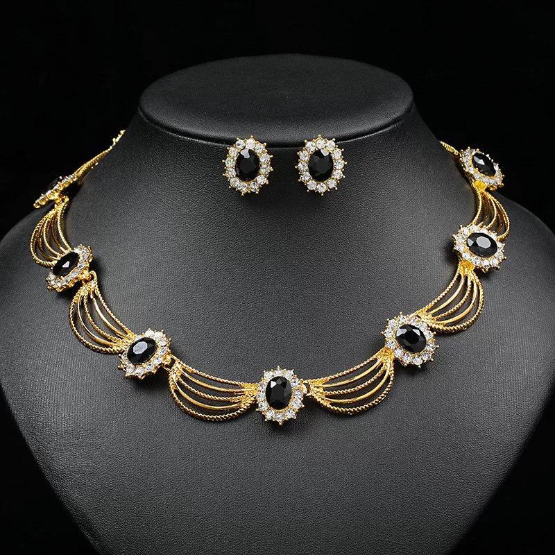 Elegantní set náhrdelníku a náušnic z křišťálu pro svatby a večírky